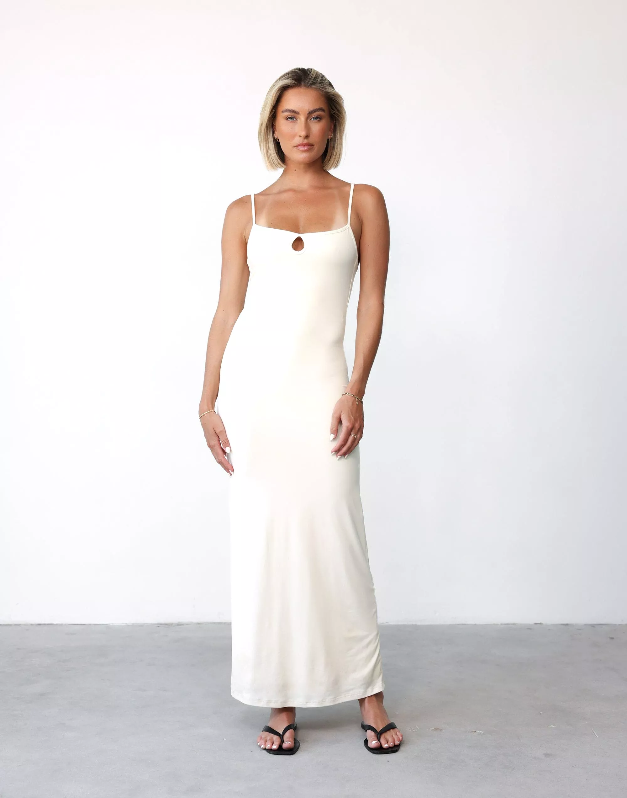 Alexina Maxi Dress (Oat)