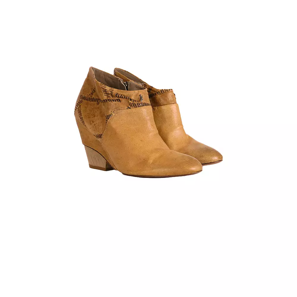 Bootie Baku Cognac