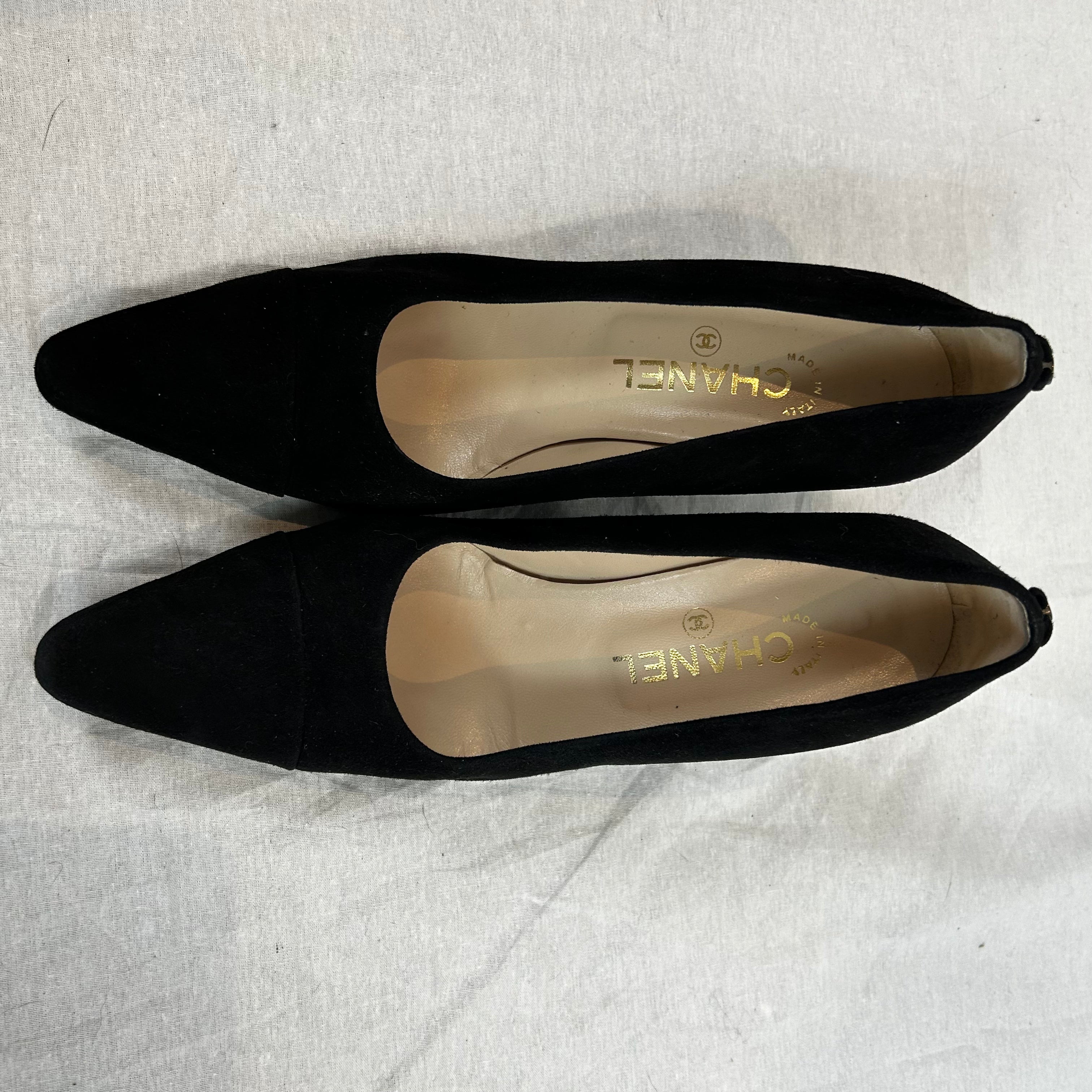 Chanel Black Suede Toecap Mid Heel Pumps 39