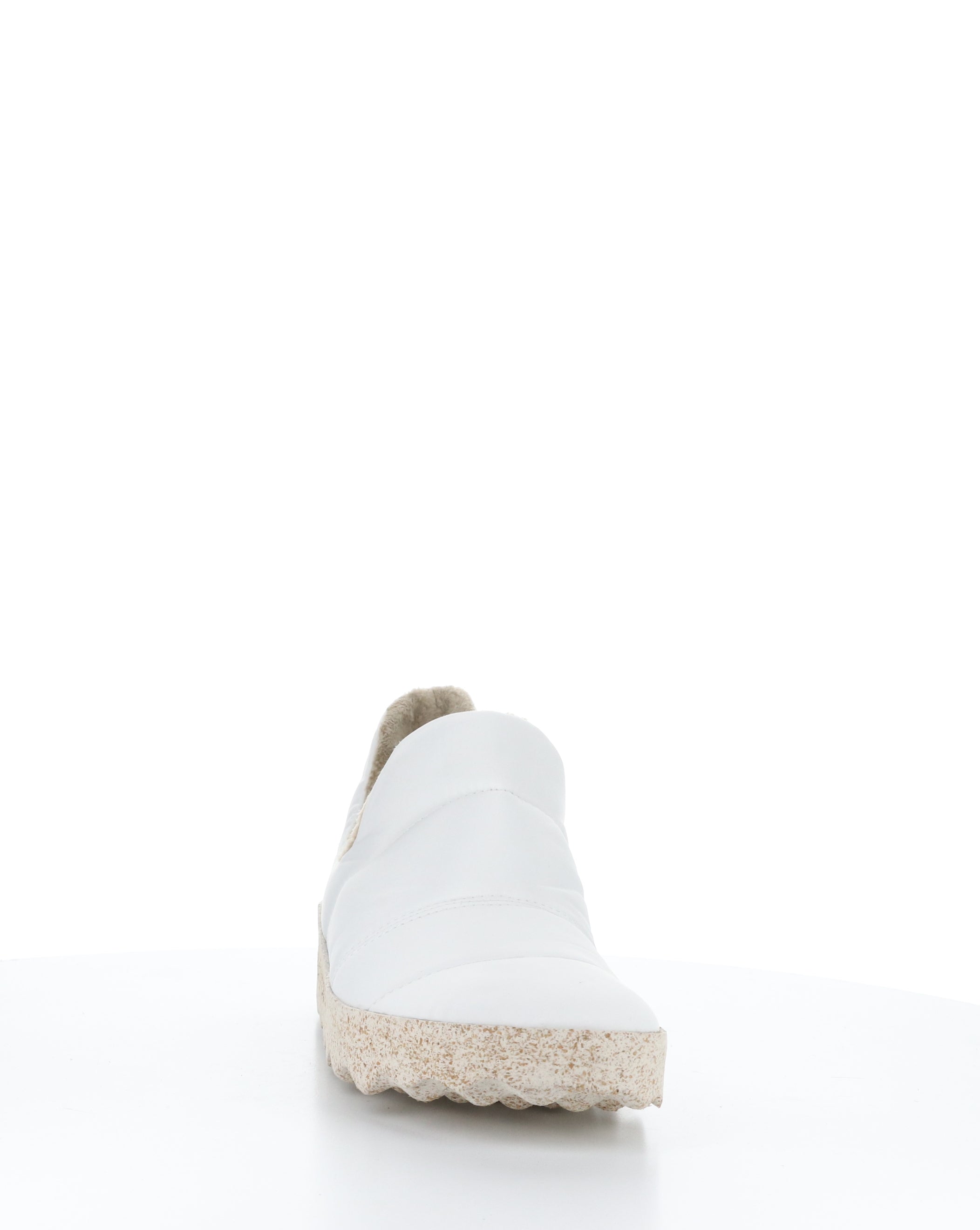 CRUS145ASP White Round Toe Shoes