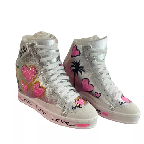 Cynthia Richard x Robin Hiers Exclusive LOVE Sneaker