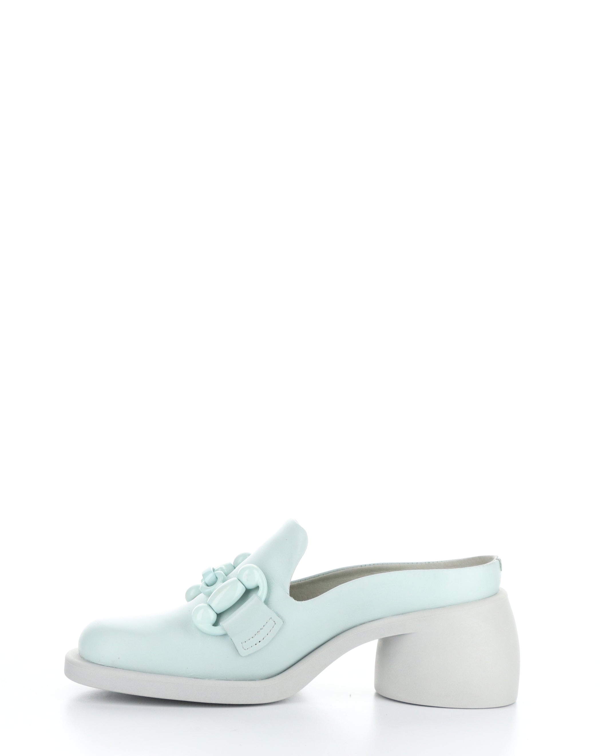 HAMI045FLY 001 MINT Round Toe Shoes