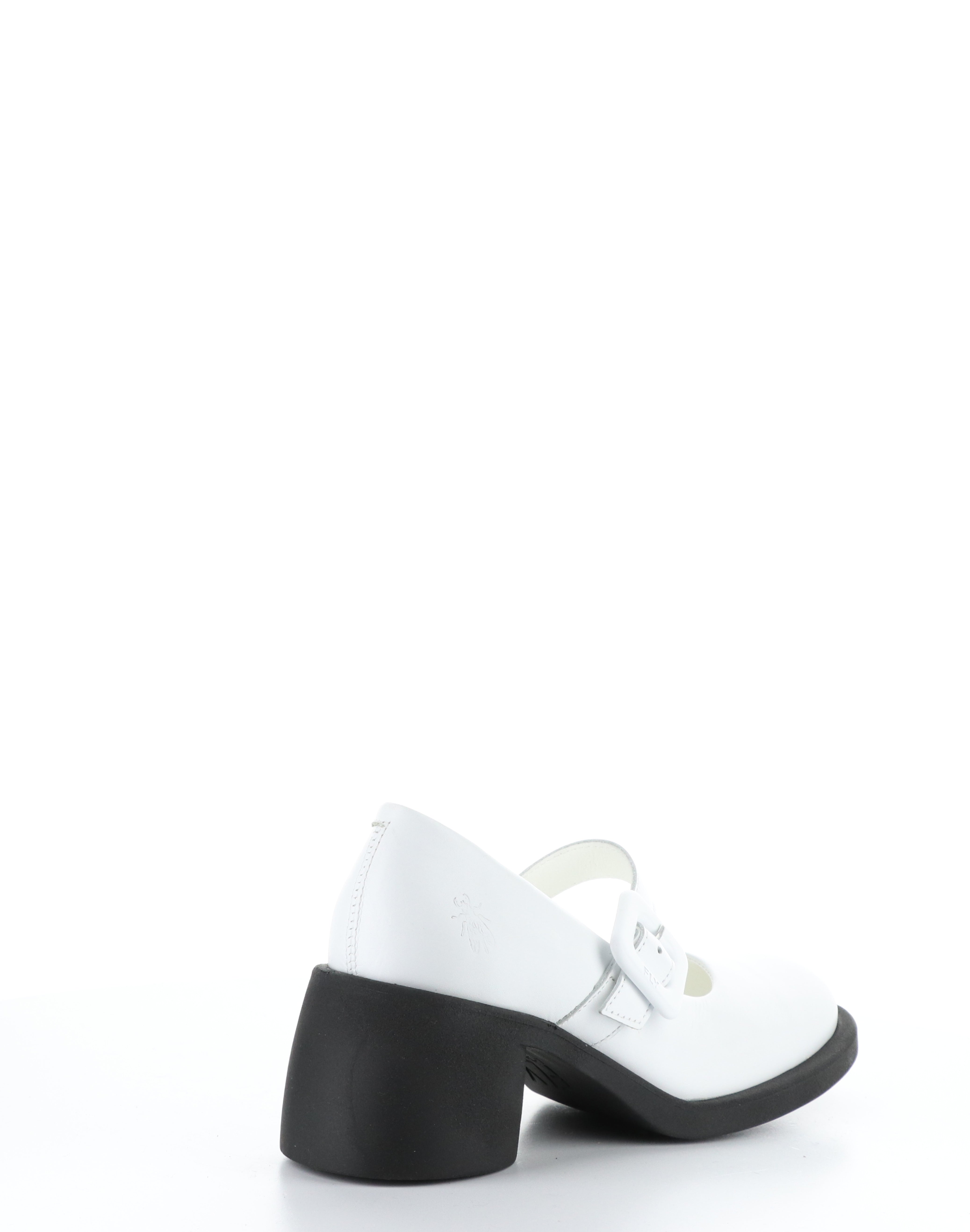 HUVI044FLY 004 WHITE Round Toe Shoes