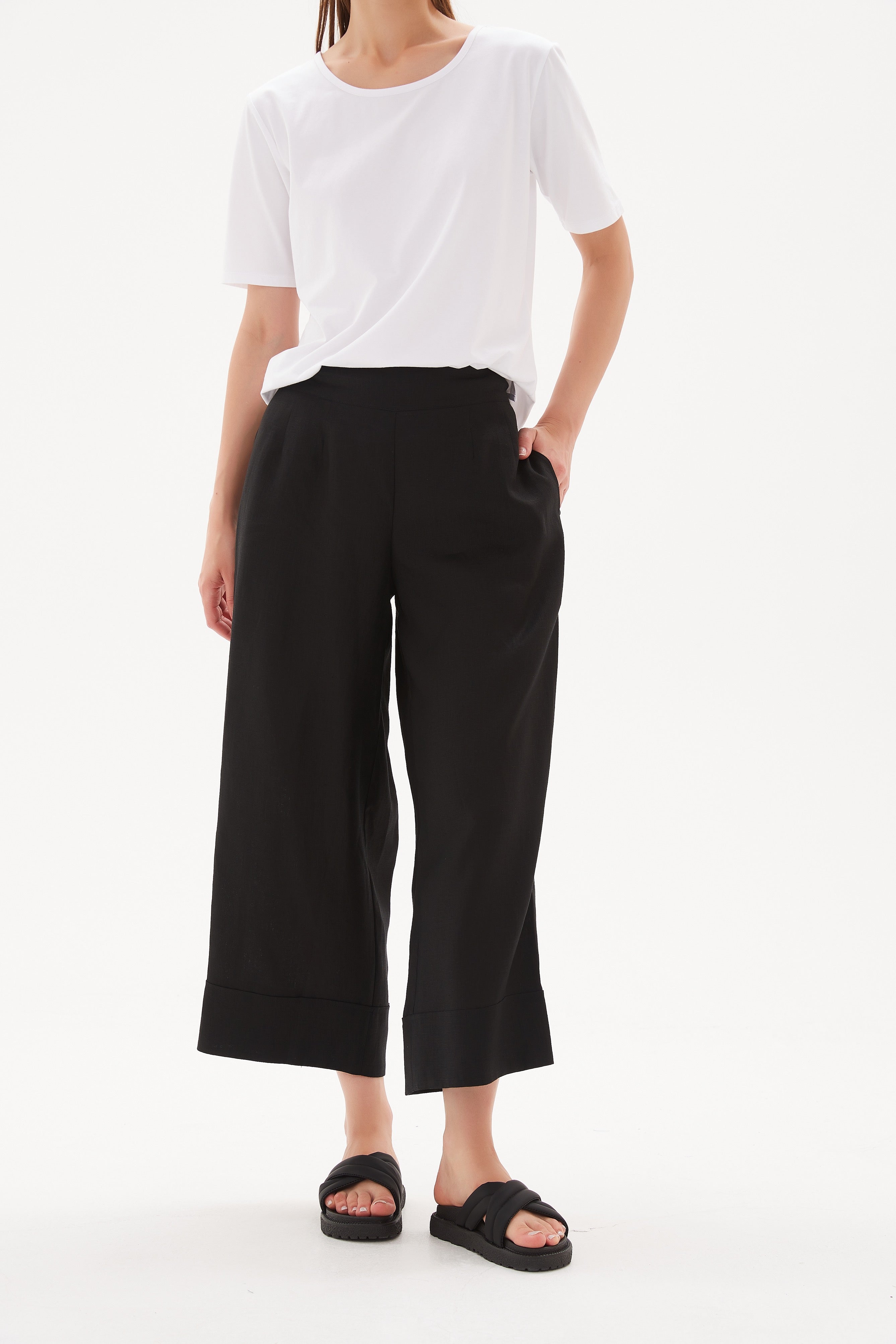 Tirelli - Classic Linen Pant - Black